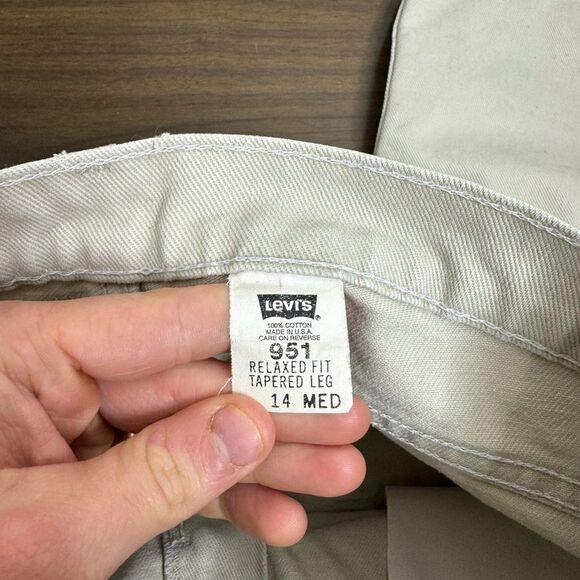 Vintage Levi’s 951 relaxed fit tapered leg jeans women’s size 14 beige - Picture 8 of 11